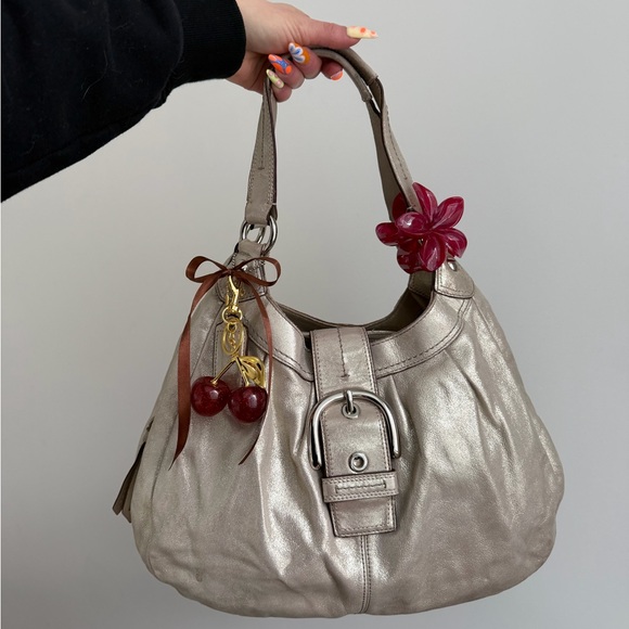 Coach Handbags - Vintage Coach Soho Lynn Hobo Shoulder Bag